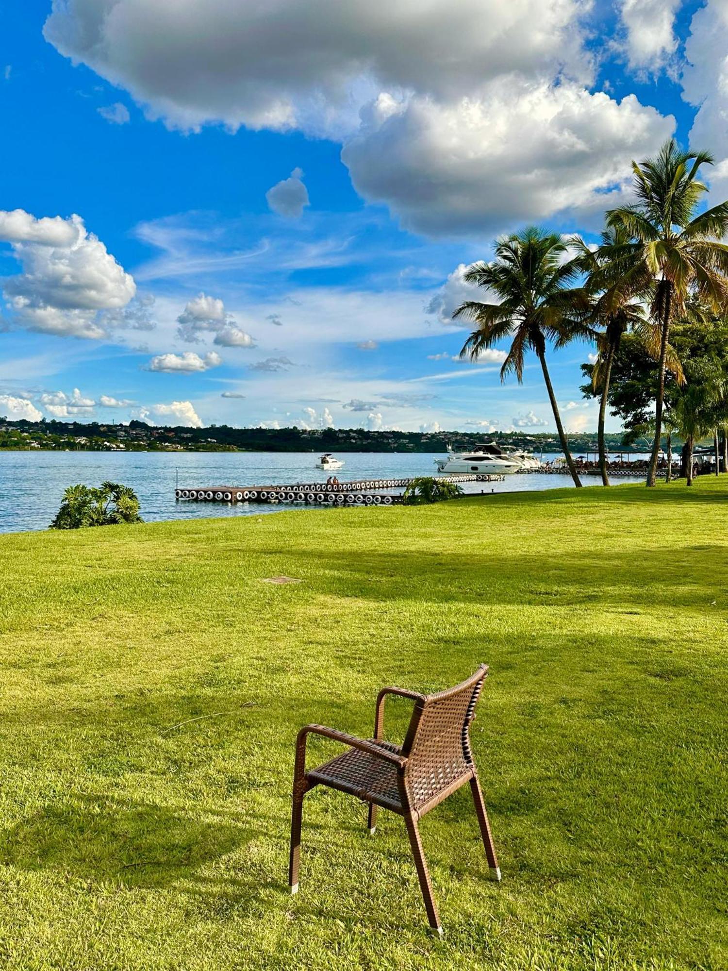 Casa Ipe - Beira Lago- Lake View Brasília Extérieur photo